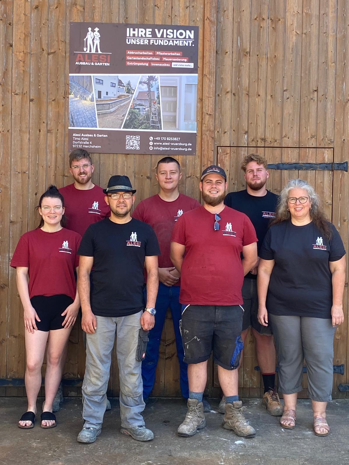 Das Team von Alesi Ausbau & Garten